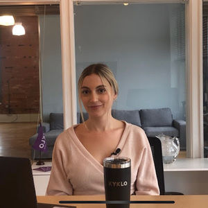 Meet your Posher, Taylor